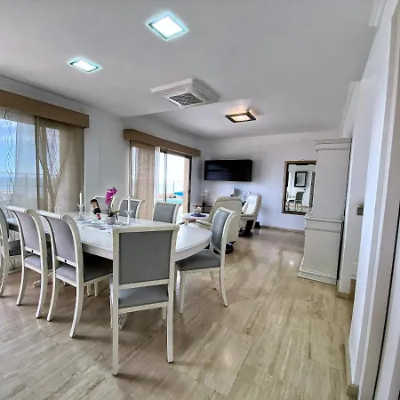 Luxury 5 Star Violetta With Amazing Sea View, Jacuzzi And Heated Pool Willa *